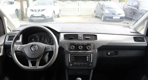 VOLKSWAGEN Caddy California 