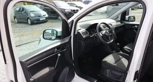 VOLKSWAGEN Caddy California 