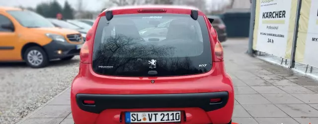 PEUGEOT 107 1.0i (68 KM)