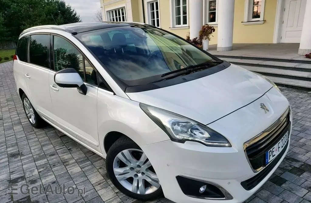 PEUGEOT 5008 2.0 BlueHDi Allure