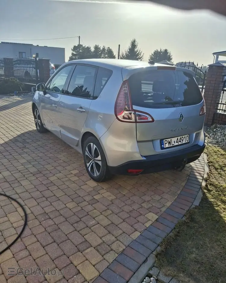 RENAULT Scenic 
