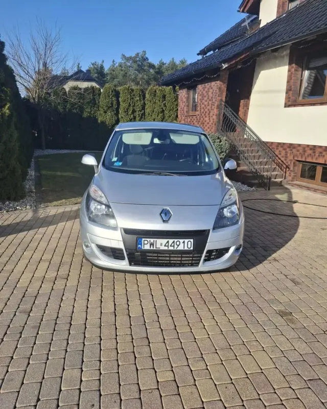 RENAULT Scenic 