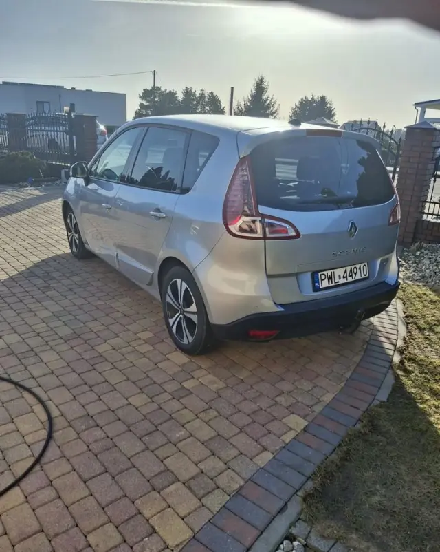 RENAULT Scenic 