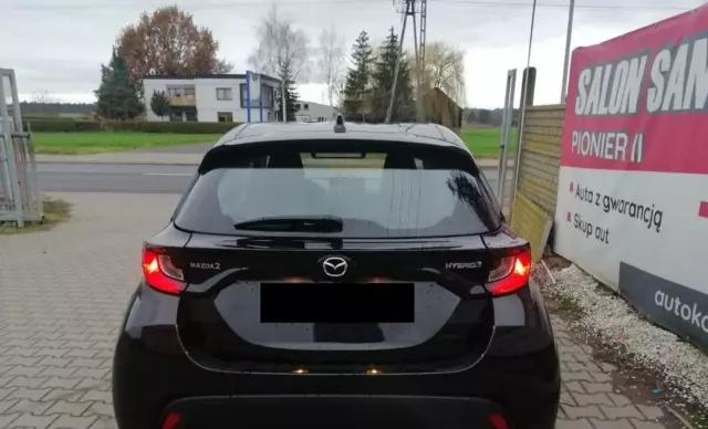 MAZDA 2 