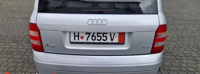 AUDI A2 
