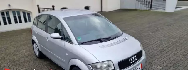 AUDI A2 