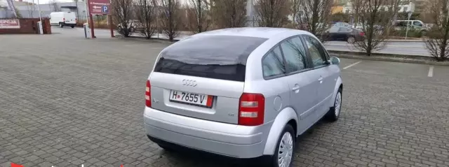 AUDI A2 