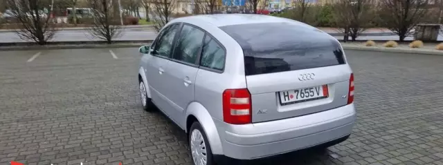 AUDI A2 