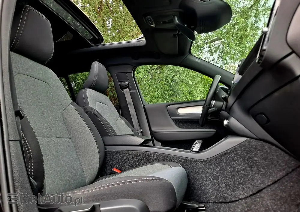 VOLVO XC 40 T5 Plug-In Hybrid Inscription Expression Pro