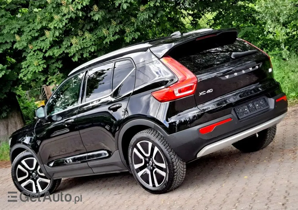 VOLVO XC 40 T5 Plug-In Hybrid Inscription Expression Pro