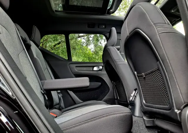 VOLVO XC 40 T5 Plug-In Hybrid Inscription Expression Pro