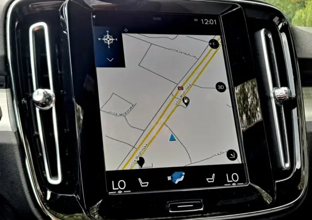 VOLVO XC 40 T5 Plug-In Hybrid Inscription Expression Pro