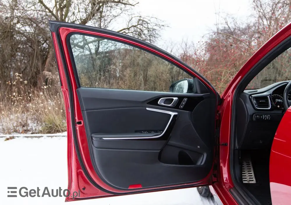 KIA ProCeed 1.6 CRDi DCT7 SCR GT LINE