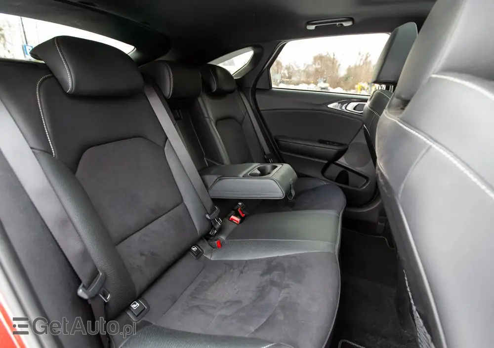 KIA ProCeed 1.6 CRDi DCT7 SCR GT LINE