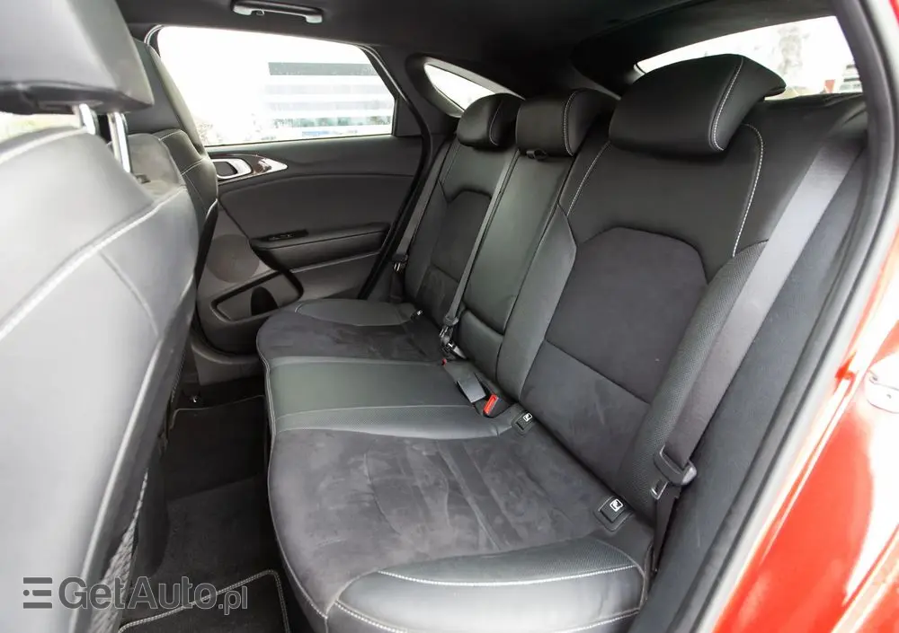 KIA ProCeed 1.6 CRDi DCT7 SCR GT LINE