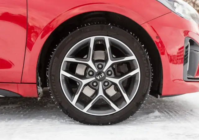 KIA ProCeed 1.6 CRDi DCT7 SCR GT LINE