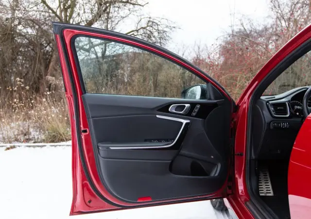 KIA ProCeed 1.6 CRDi DCT7 SCR GT LINE