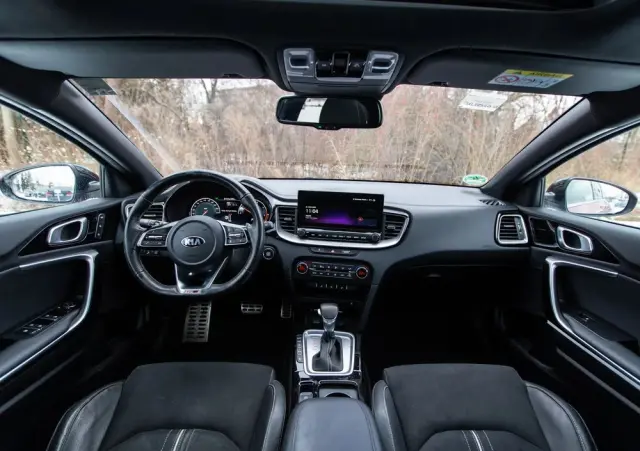 KIA ProCeed 1.6 CRDi DCT7 SCR GT LINE