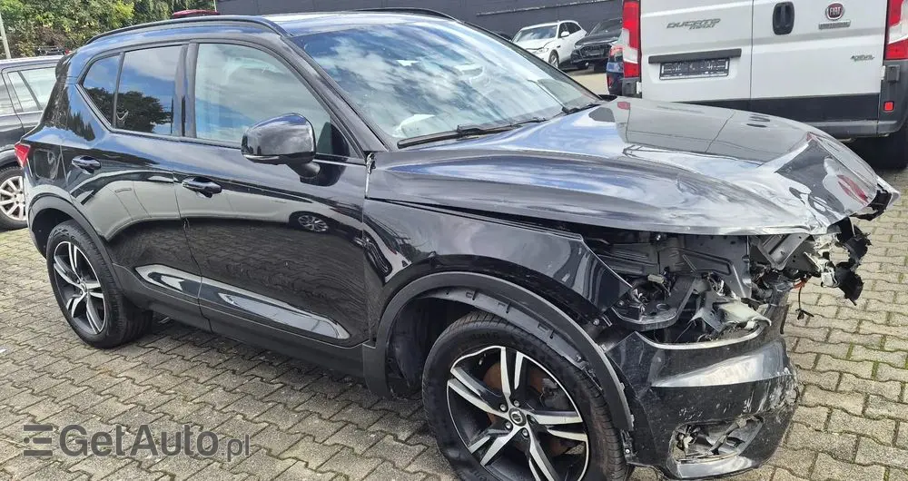 VOLVO XC 40 T4 Recharge DKG RDesign