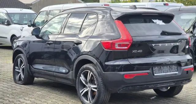 VOLVO XC 40 T4 Recharge DKG RDesign