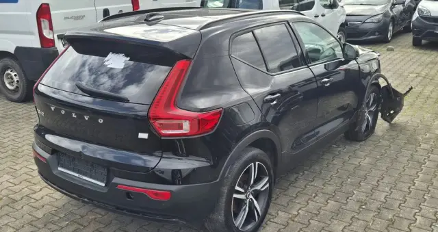 VOLVO XC 40 T4 Recharge DKG RDesign
