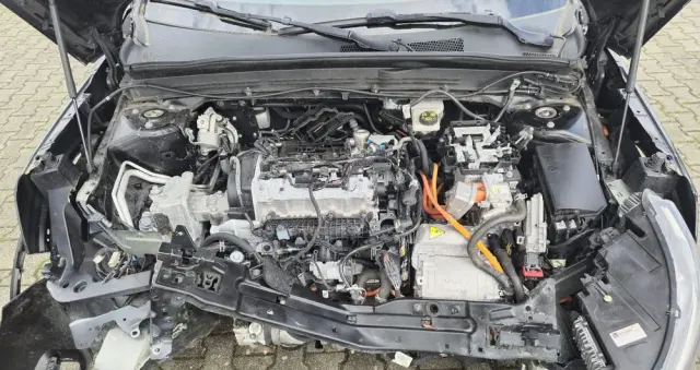 VOLVO XC 40 T4 Recharge DKG RDesign