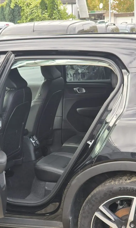 VOLVO XC 40 T4 Recharge DKG RDesign