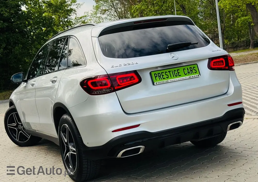 MERCEDES-BENZ GLC 220 d 4Matic 9G-TRONIC AMG Line Plus