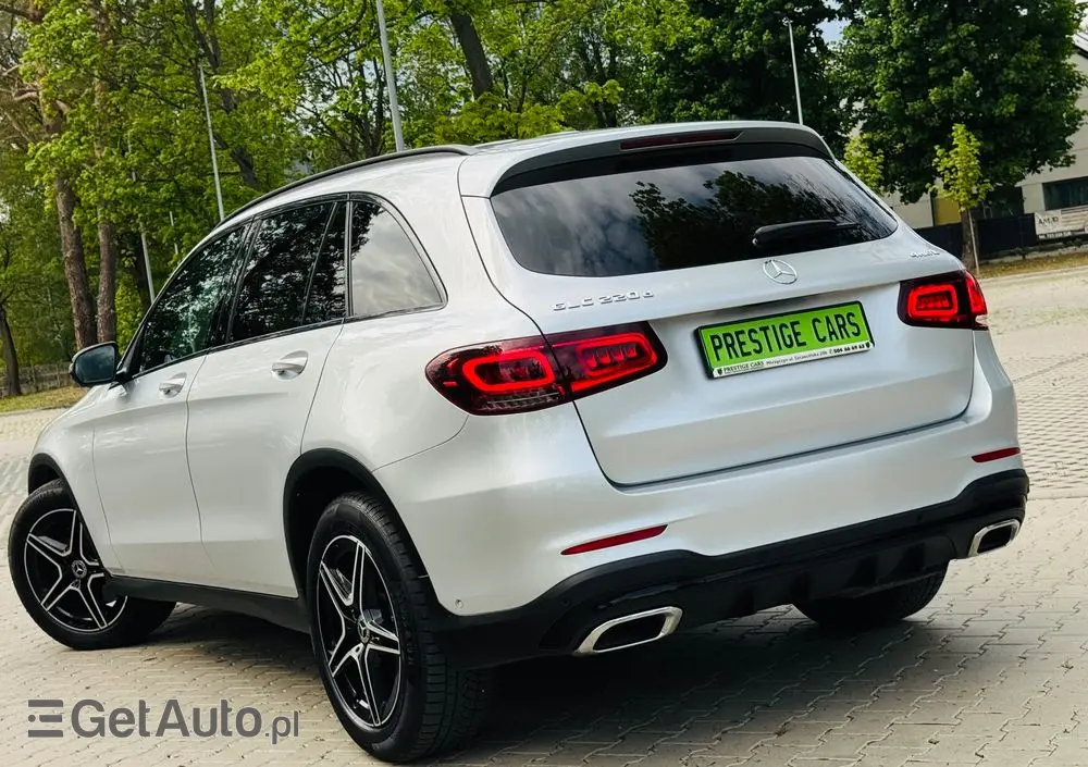 MERCEDES-BENZ GLC 220 d 4Matic 9G-TRONIC AMG Line Plus