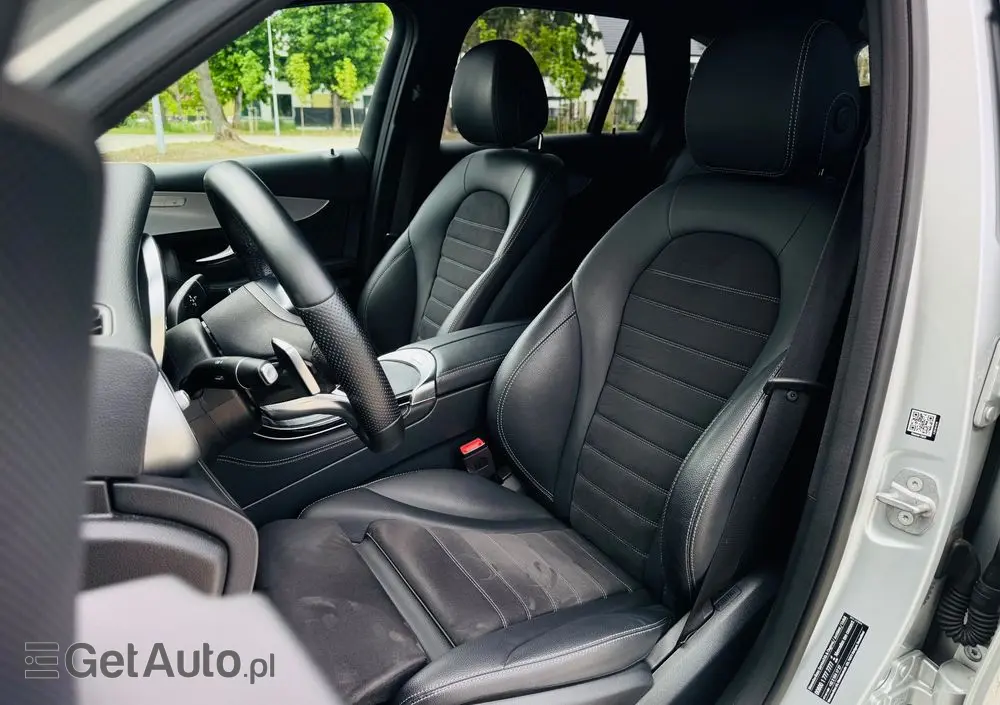 MERCEDES-BENZ GLC 220 d 4Matic 9G-TRONIC AMG Line Plus