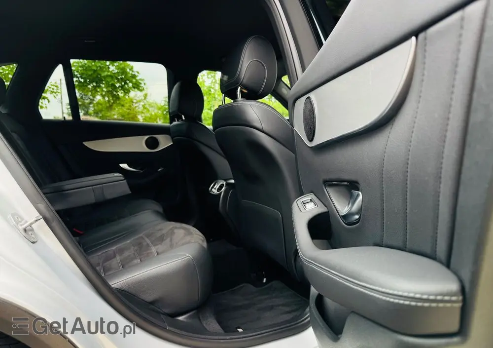 MERCEDES-BENZ GLC 220 d 4Matic 9G-TRONIC AMG Line Plus