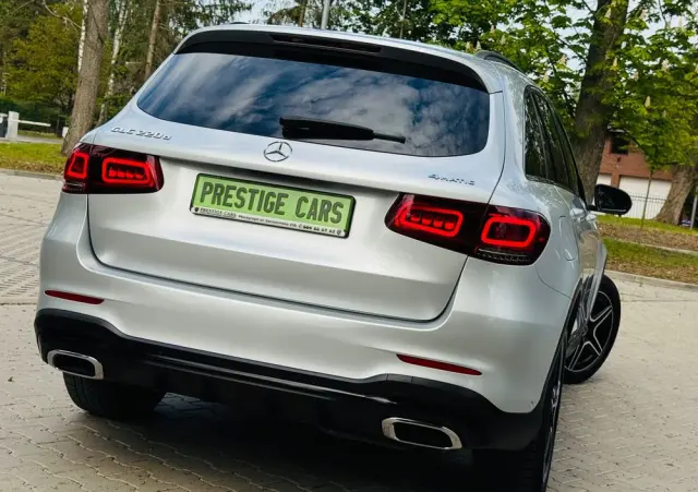 MERCEDES-BENZ GLC 220 d 4Matic 9G-TRONIC AMG Line Plus