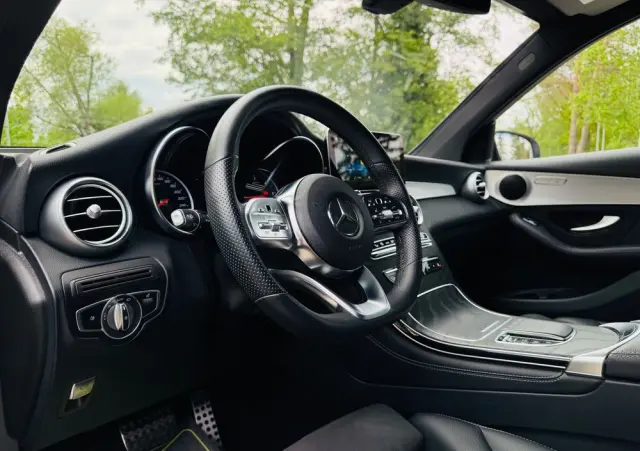 MERCEDES-BENZ GLC 220 d 4Matic 9G-TRONIC AMG Line Plus