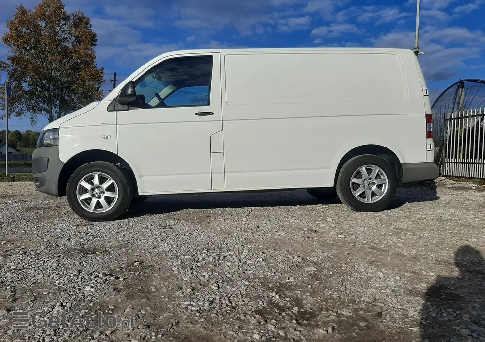 VOLKSWAGEN Transporter 