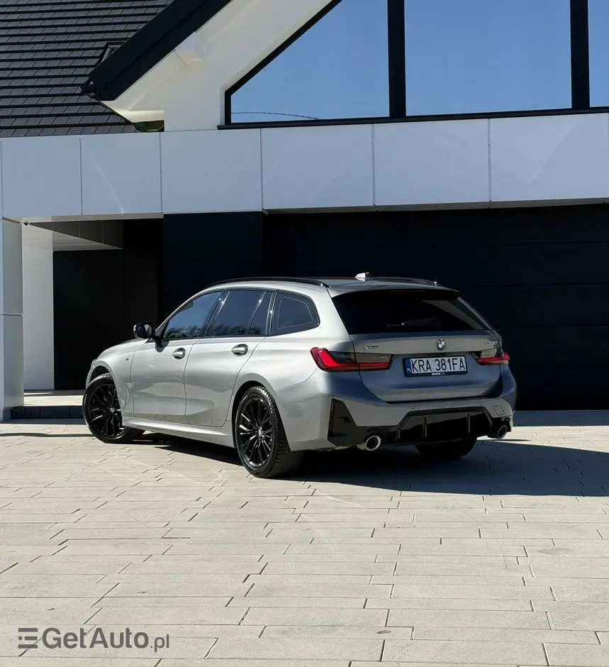 BMW Seria 3 330i xDrive M Sport