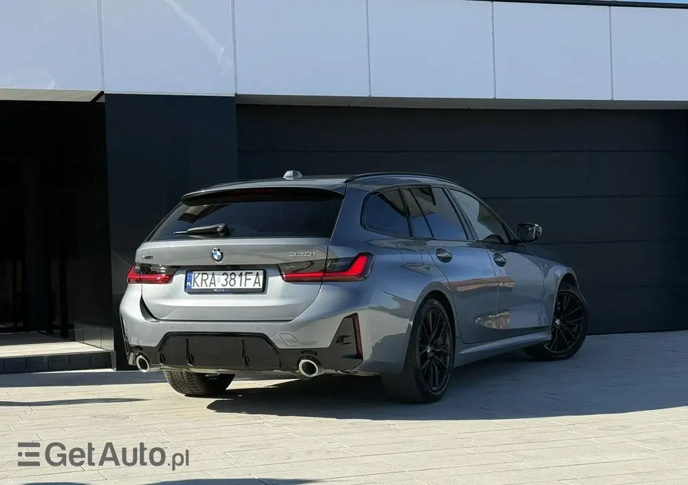 BMW Seria 3 330i xDrive M Sport