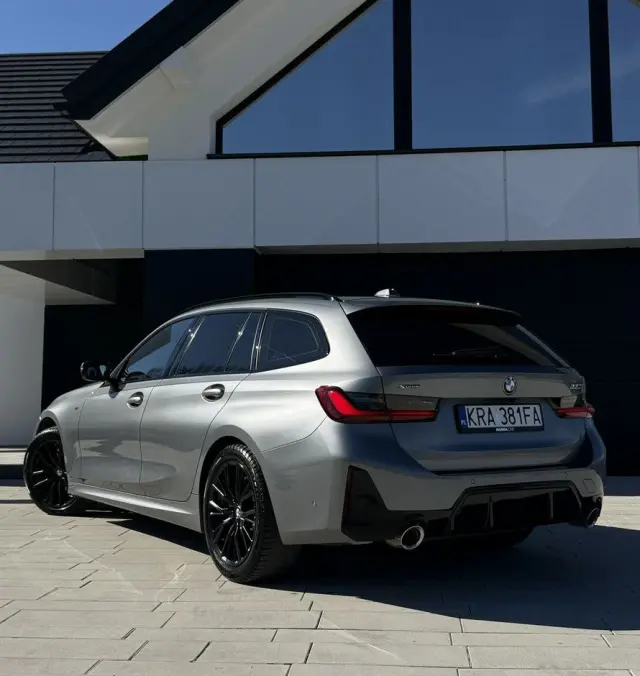 BMW Seria 3 330i xDrive M Sport