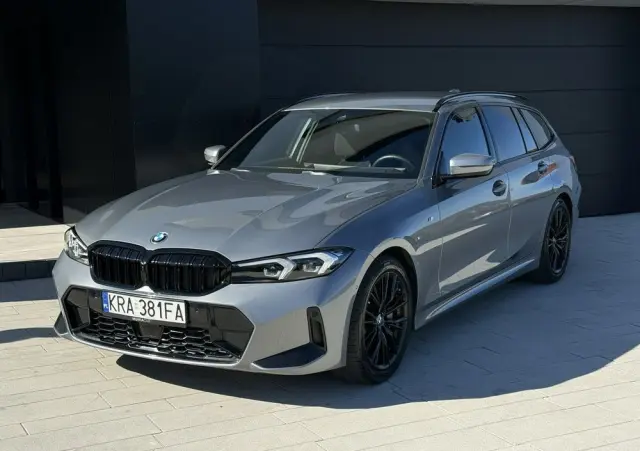 BMW Seria 3 330i xDrive M Sport