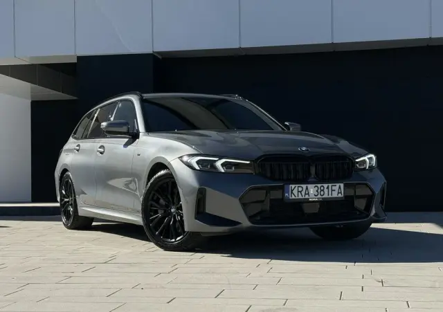 BMW Seria 3 330i xDrive M Sport