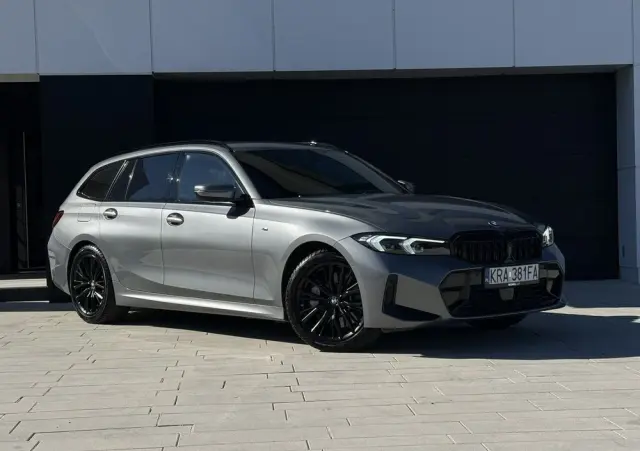BMW Seria 3 330i xDrive M Sport