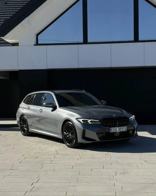 BMW Seria 3 330i xDrive M Sport