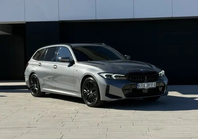 BMW Seria 3 330i xDrive M Sport