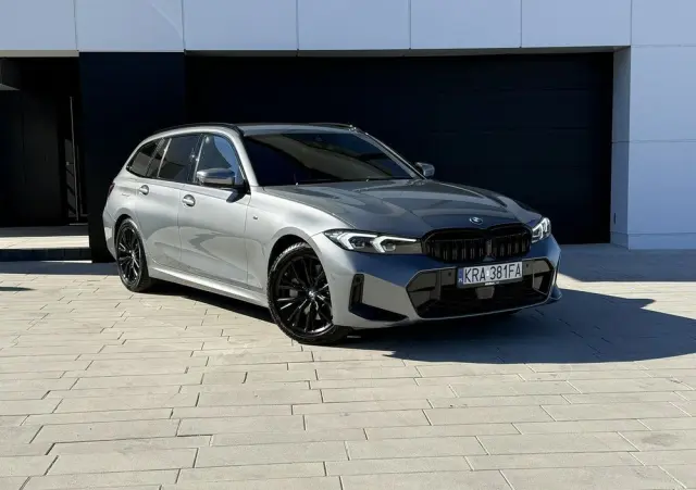 BMW Seria 3 330i xDrive M Sport