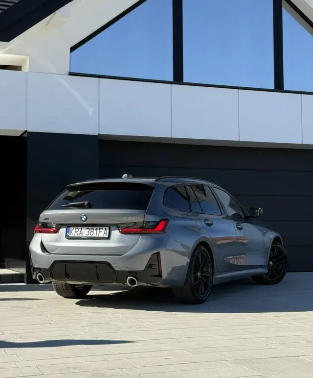 BMW Seria 3 330i xDrive M Sport