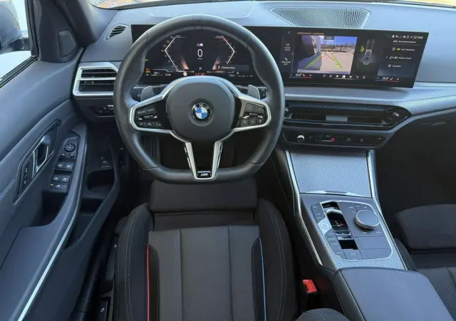 BMW Seria 3 330i xDrive M Sport