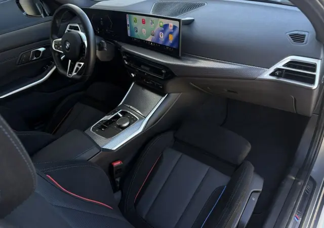 BMW Seria 3 330i xDrive M Sport