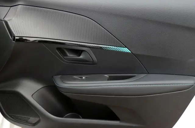 PEUGEOT 208 1.2 PureTech Like S&S