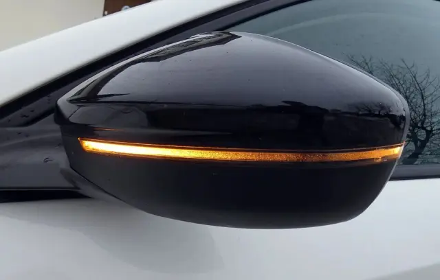 PEUGEOT 208 1.2 PureTech Like S&S