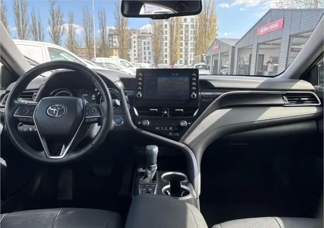 TOYOTA Camry 2.5 Hybrid Executive CVT