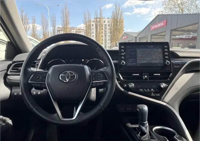 TOYOTA Camry 2.5 Hybrid Executive CVT